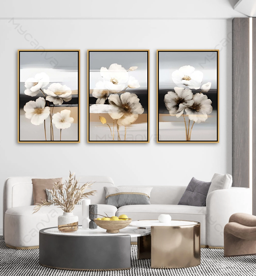 artiab057-S-G Tableau floral beige triptyque représentant de grandes fleurs élégantes aux tons ivoire et beige dans une décoration murale contemporaine
